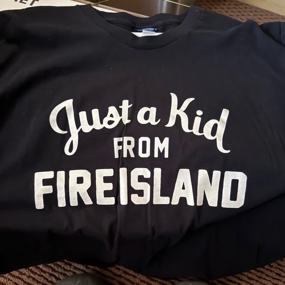 Tops - Just a Kid From Fireisland Kids T‑Shirt - Black